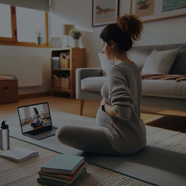Est-il bénéfique de suivre un cours de yoga prénatal en ligne ?